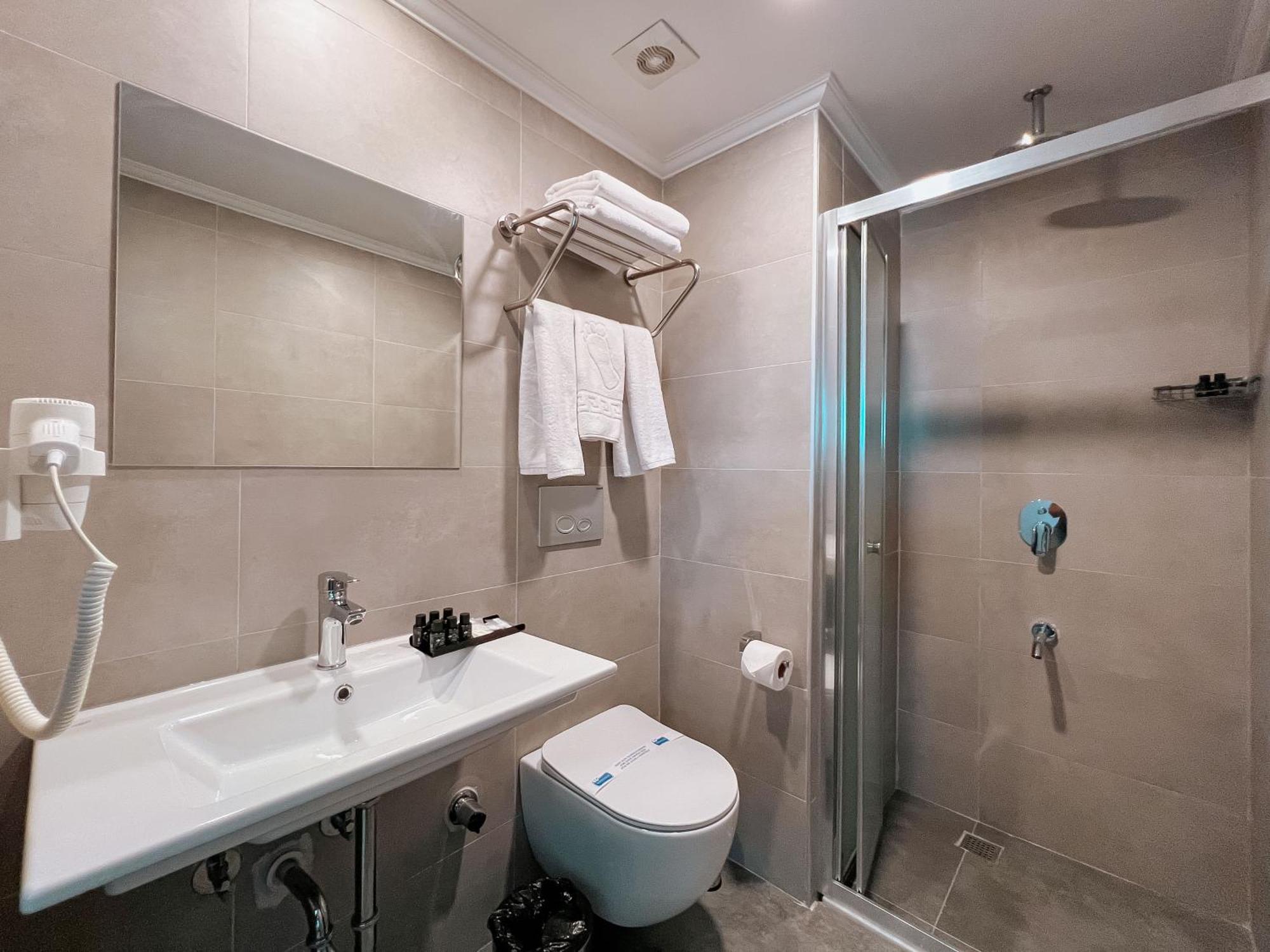 Yalcindag Otel Бурдур Екстериор снимка